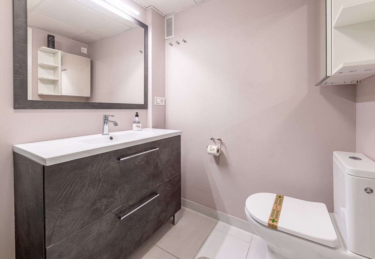 Apartamento en Benalmádena - Acogedor piso para 4 en Torrequebrada