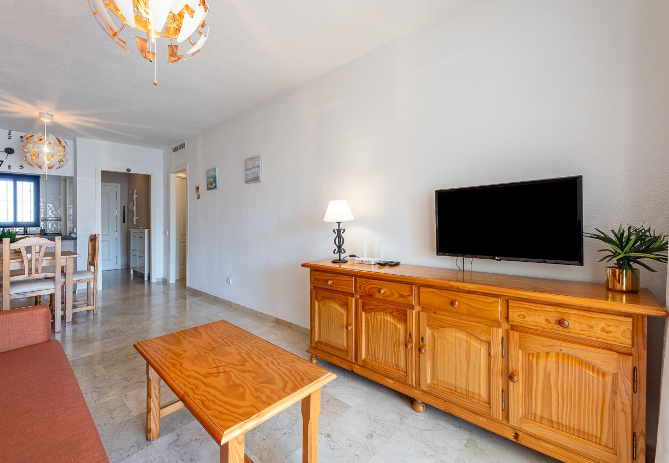 Apartamento en Benalmádena - Acogedor piso para 4 en Torrequebrada