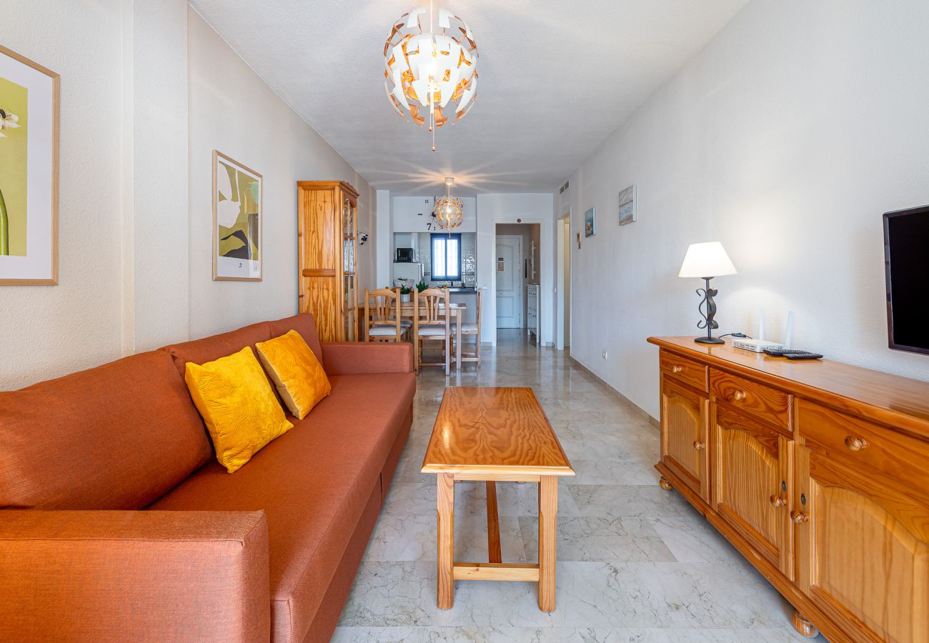 Apartamento en Benalmádena - Acogedor piso para 4 en Torrequebrada