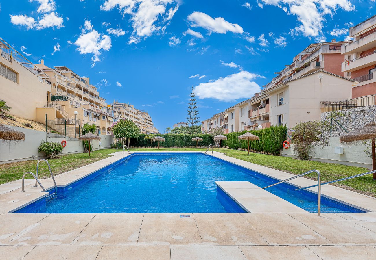 Apartamento en Benalmádena - Acogedor piso para 4 en Torrequebrada