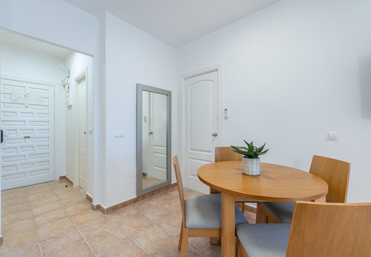 Apartamento en Benalmádena - Piso para 4 en Benalbeach con vistas al mar