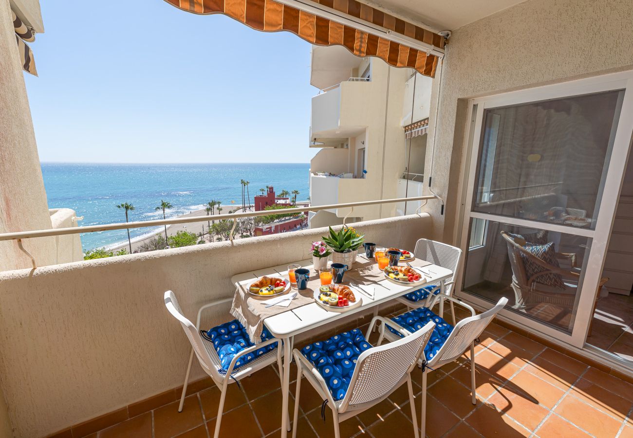 Apartamento en Benalmádena - Piso para 4 en Benalbeach con vistas al mar