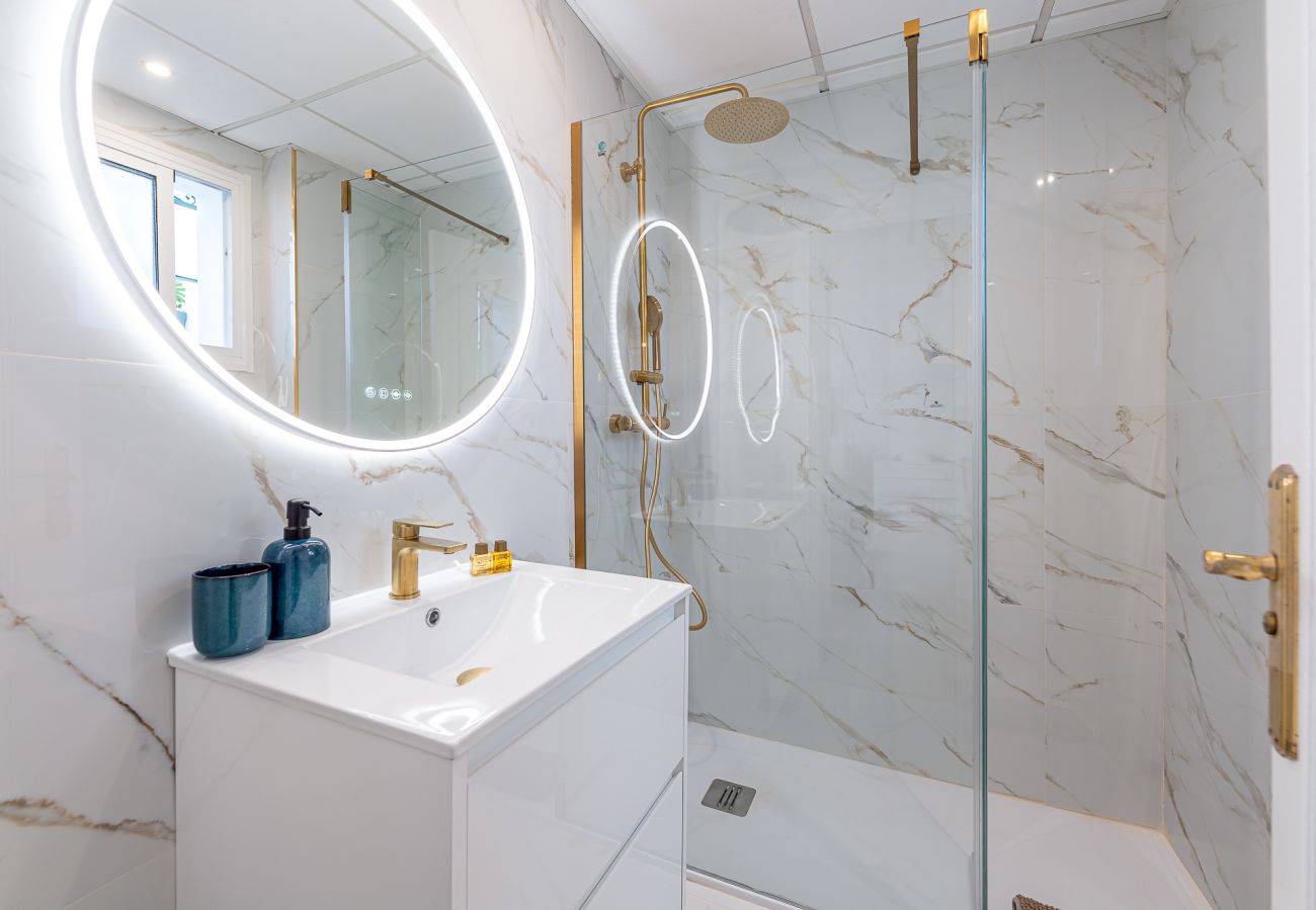 Apartamento en Torremolinos - El patio andaluz en la carihuela 1 min playa 