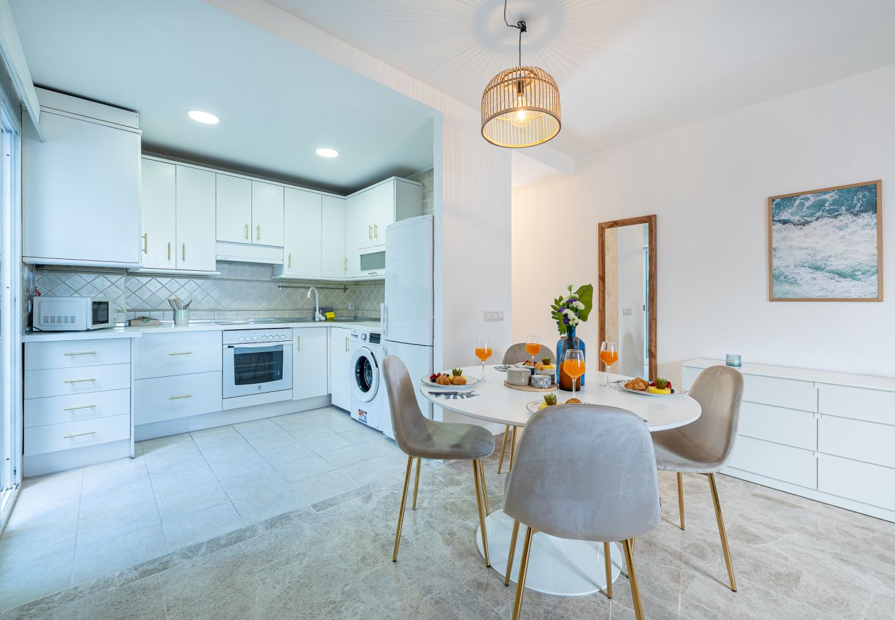 Apartamento en Torremolinos - El patio andaluz en la carihuela 1 min playa 