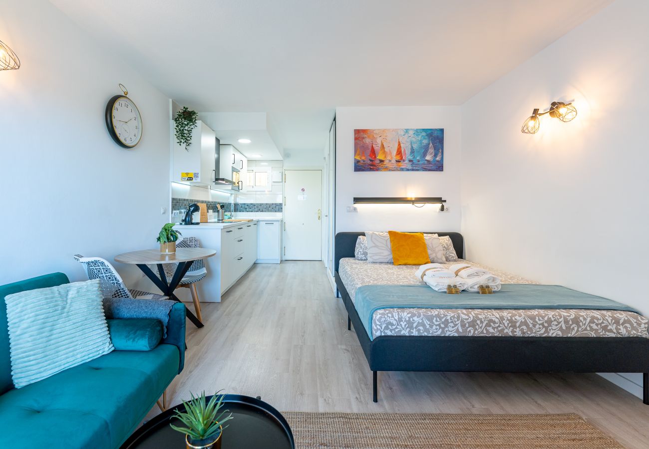 Estudio en Benalmádena - Contemporáneo estudio con hermosa vista en Minerva