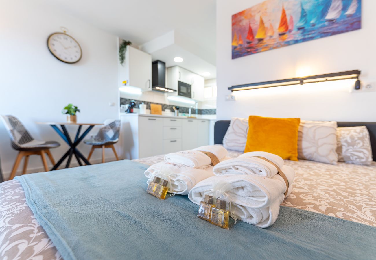Estudio en Benalmádena - Contemporáneo estudio con hermosa vista en Minerva