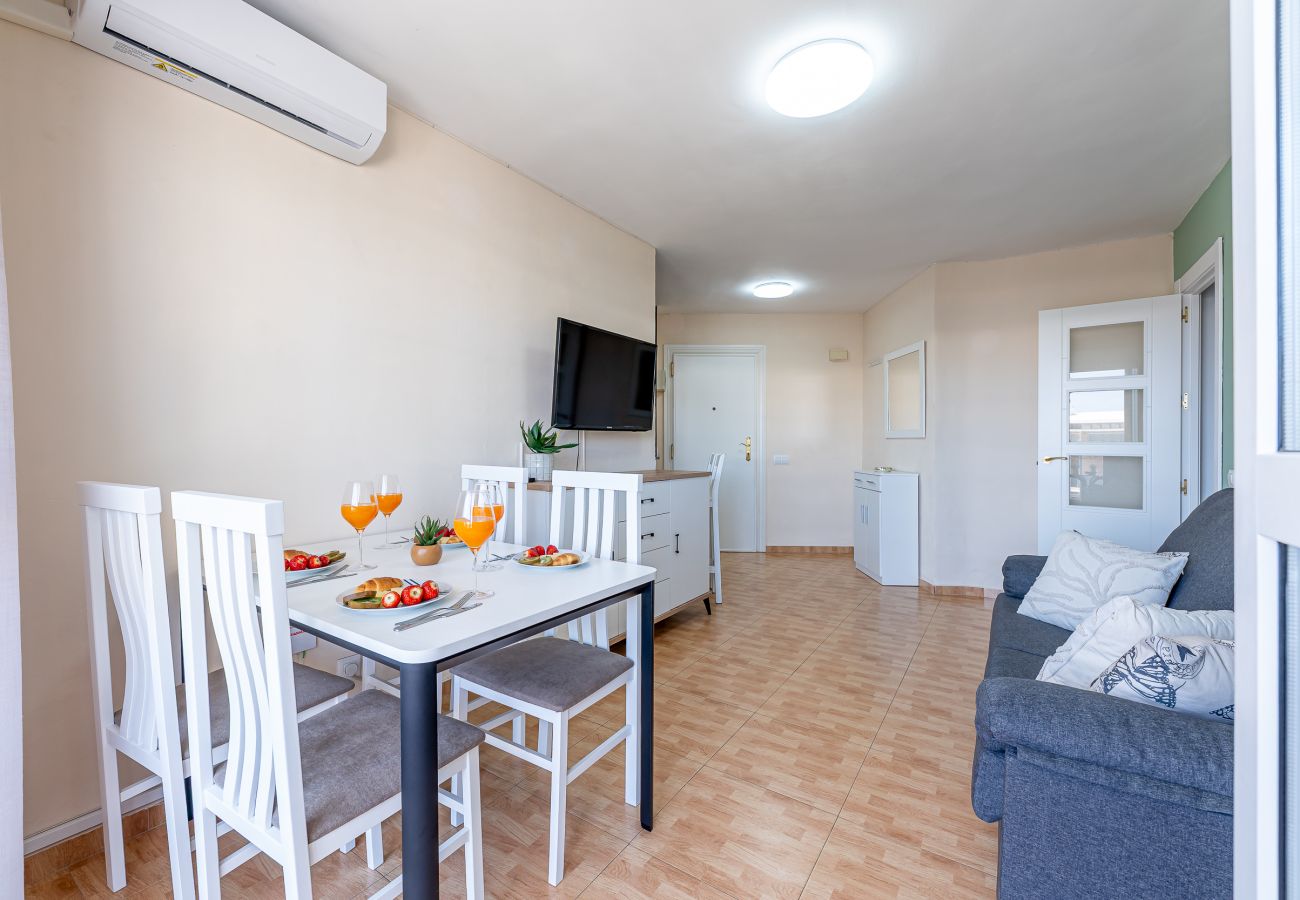 Apartamento en Arroyo de la Miel - Cómodo piso al lado de Puerto Marina
