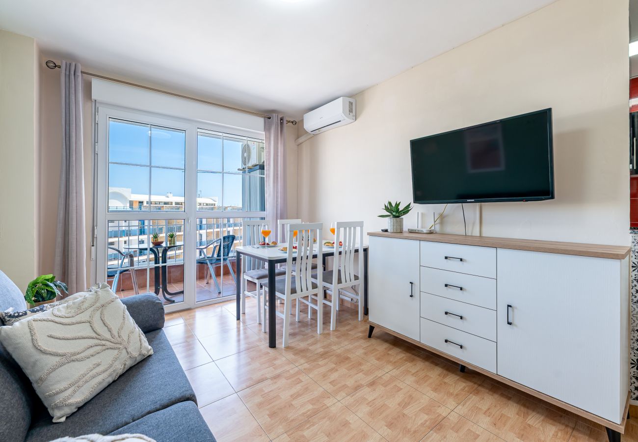 Apartamento en Arroyo de la Miel - Cómodo piso al lado de Puerto Marina