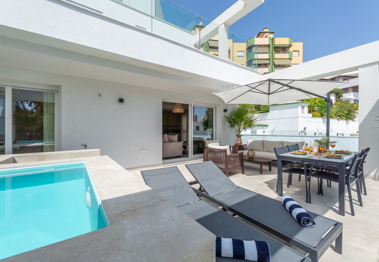 Apartamento en Torremolinos - Lujoso piso con piscina privada 