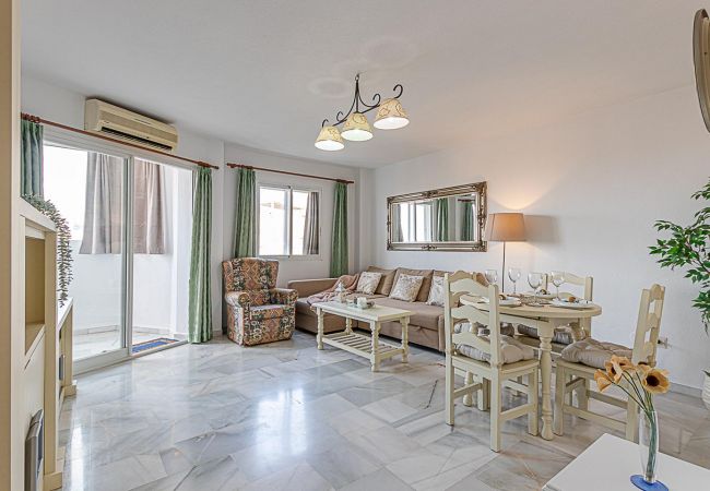 Apartment in Benalmádena - CONSUELO- Amplio piso en el centro de Benalmádena 