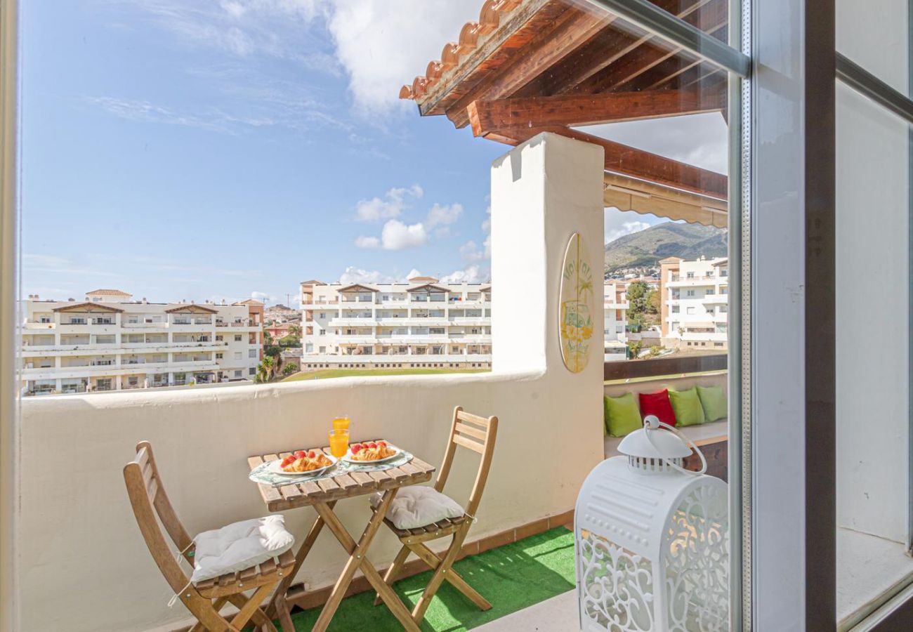 Apartment in Benalmádena - 1 MES FIANZA, 1 MES COMISION, 1 MES CORRIENTE, IDEAL ALGUIEN HASTA 01 MAYO
