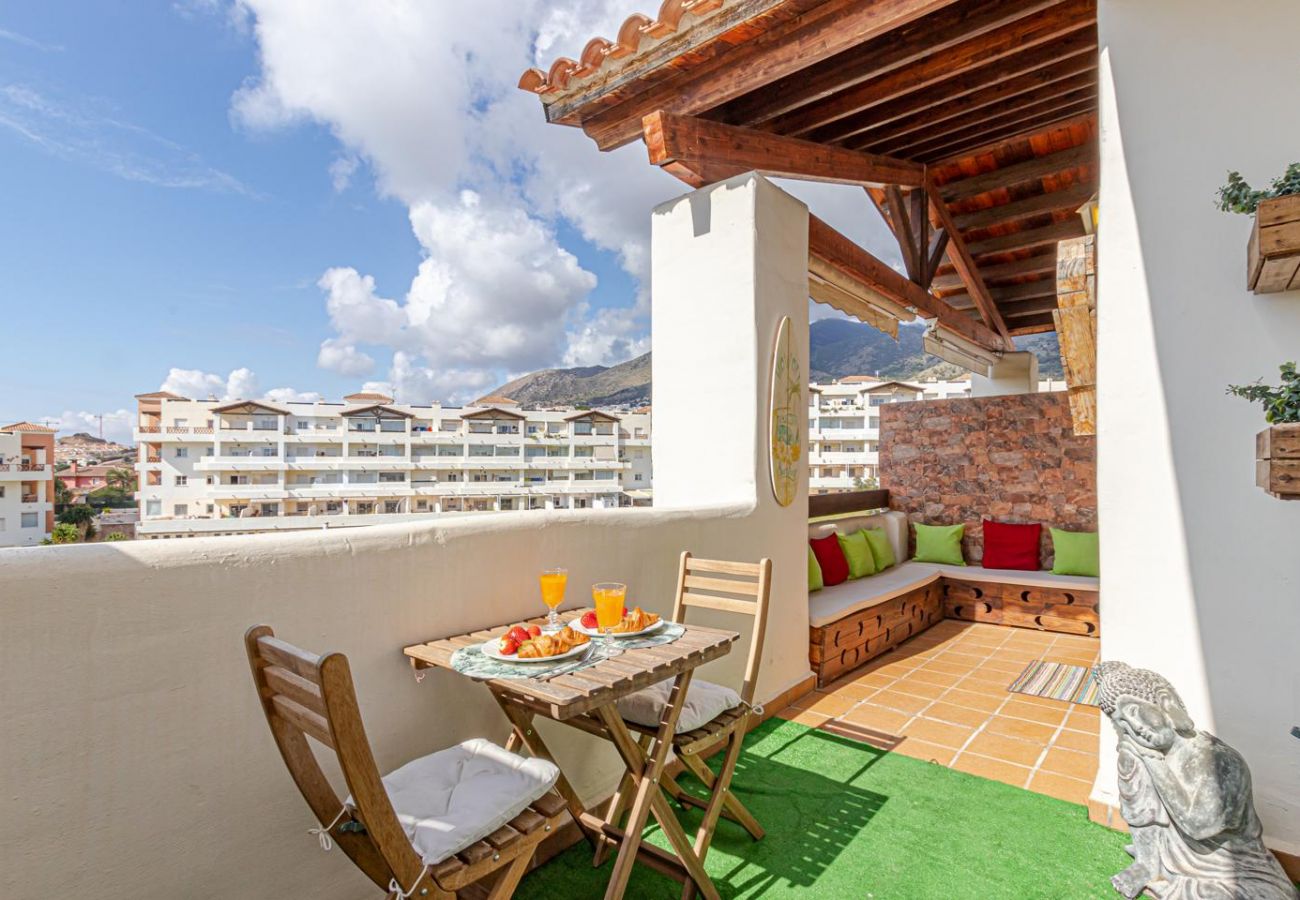 Apartment in Benalmádena - 1 MES FIANZA, 1 MES COMISION, 1 MES CORRIENTE, IDEAL ALGUIEN HASTA 01 MAYO