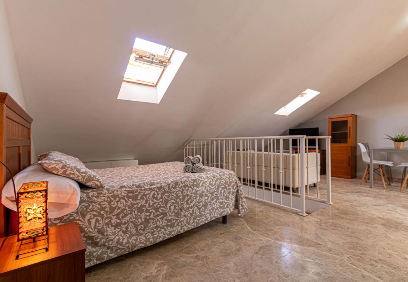 Apartment in Torremolinos - DAVID CARIHUELA · Duplex Carihuela 1 min beach