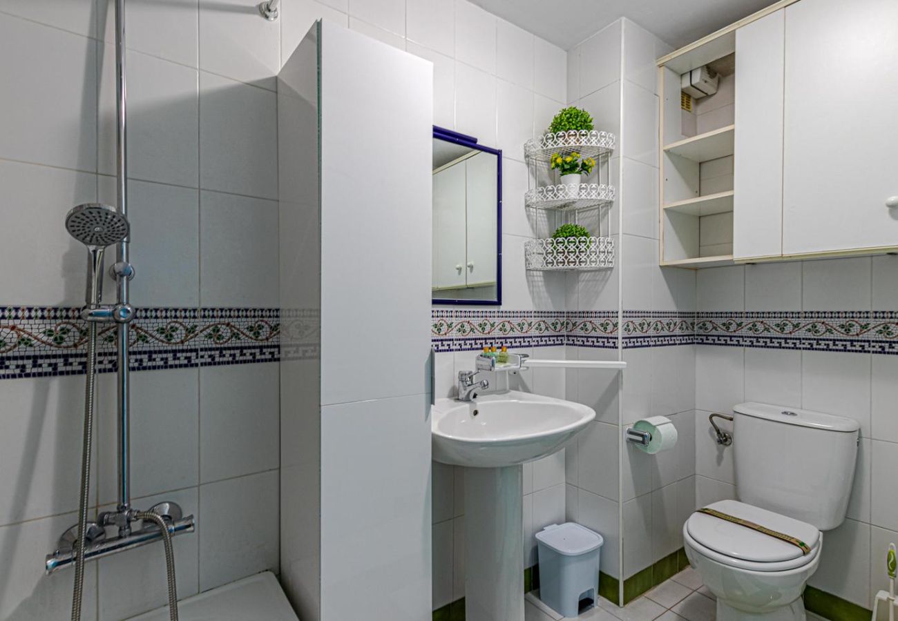 Apartment in Benalmádena - DELFINO · luminoso piso para 4 en arroyo