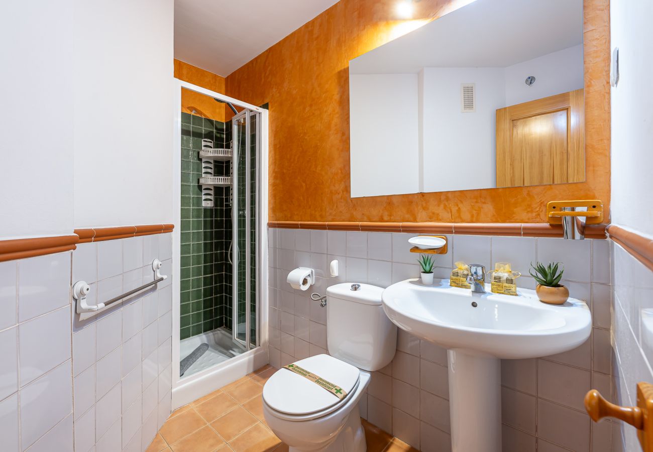 Apartment in Fuengirola - JOSE HIGUERON- Comodo apartamento con terraza