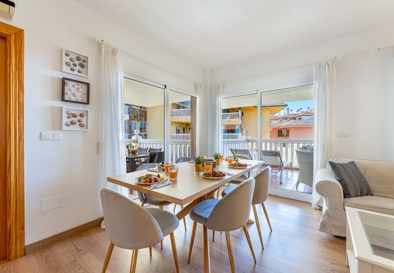 Apartment in Fuengirola - JOSE HIGUERON- Comodo apartamento con terraza
