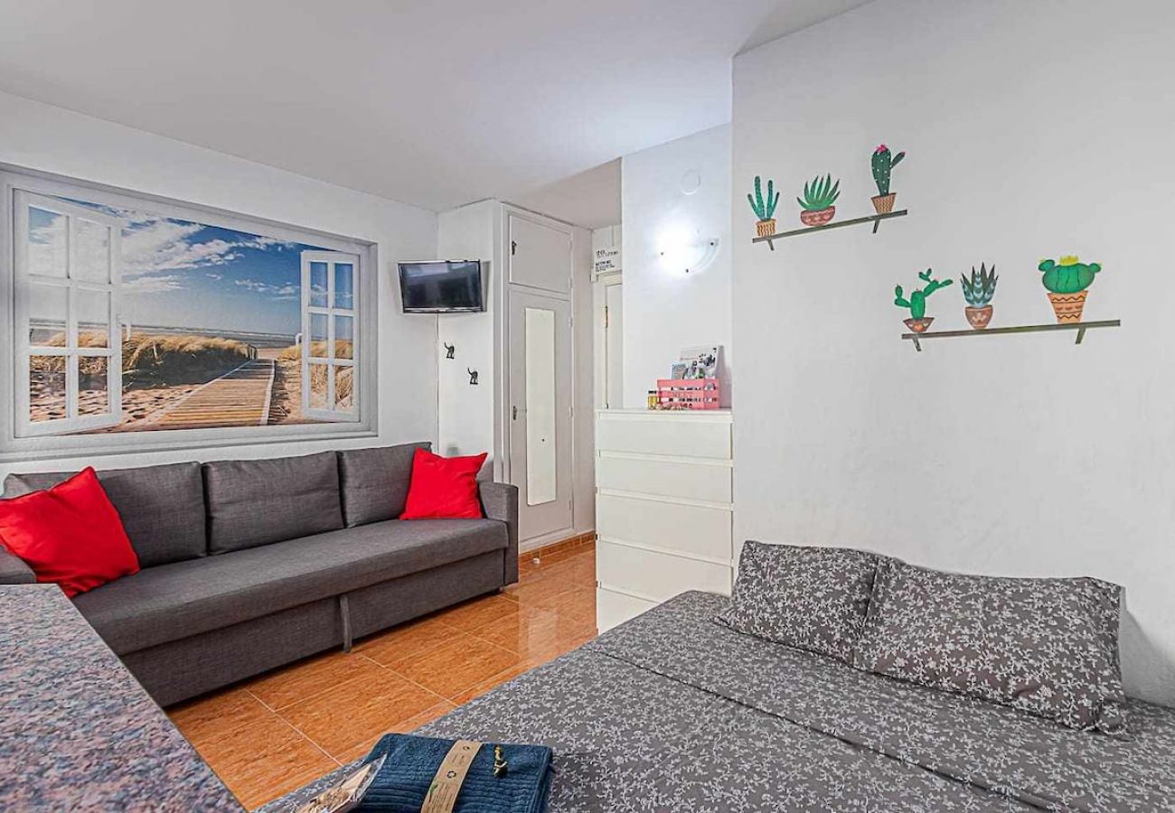Studio in Benalmádena - 797 HR- Studio for 3 in las naciones near the beach 