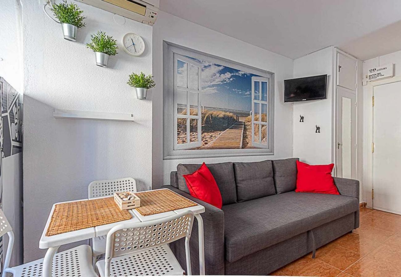 Studio in Benalmádena - 797 HR- Studio for 3 in las naciones near the beach 