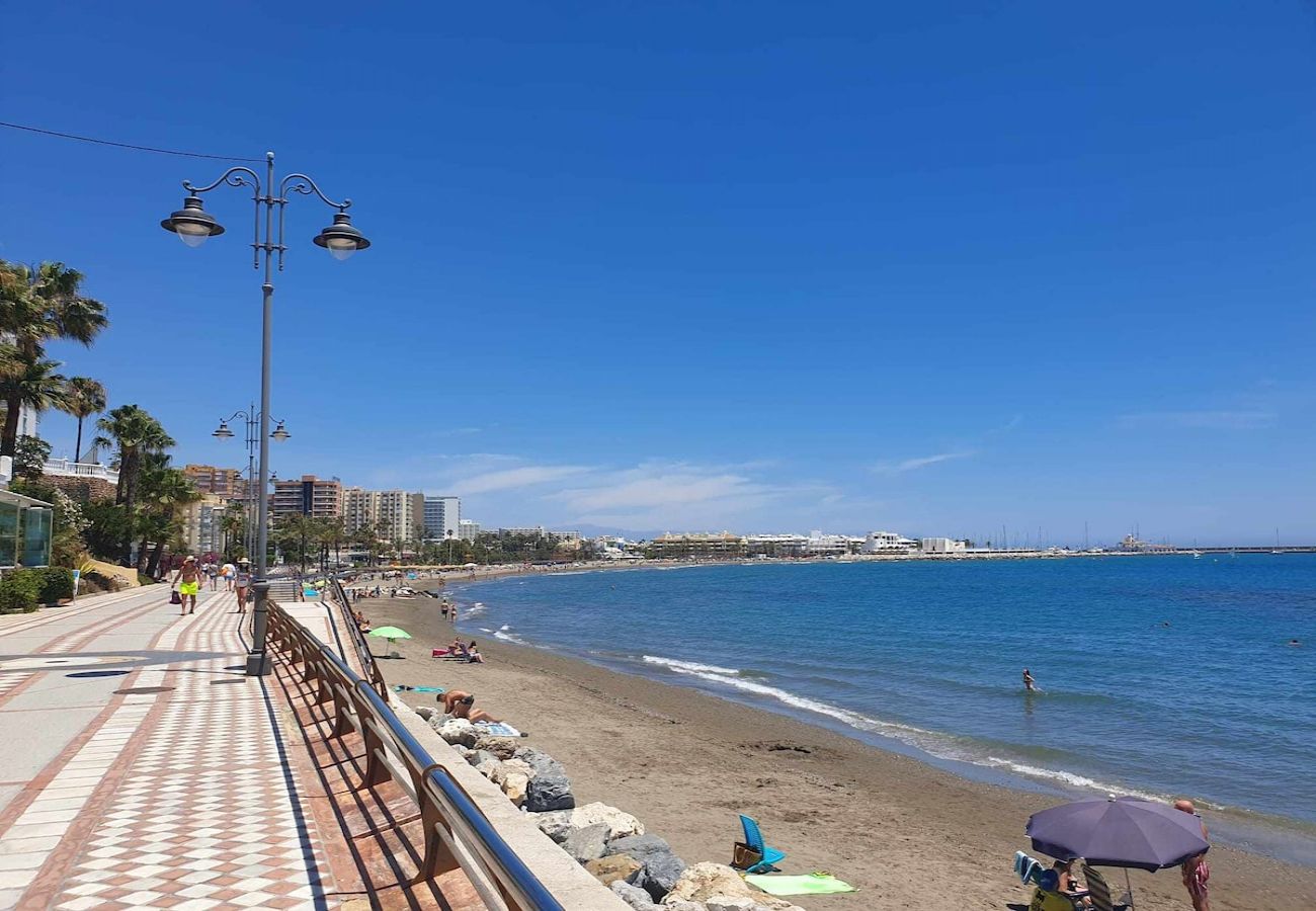 Studio in Benalmádena - Wide studio in puerto marina