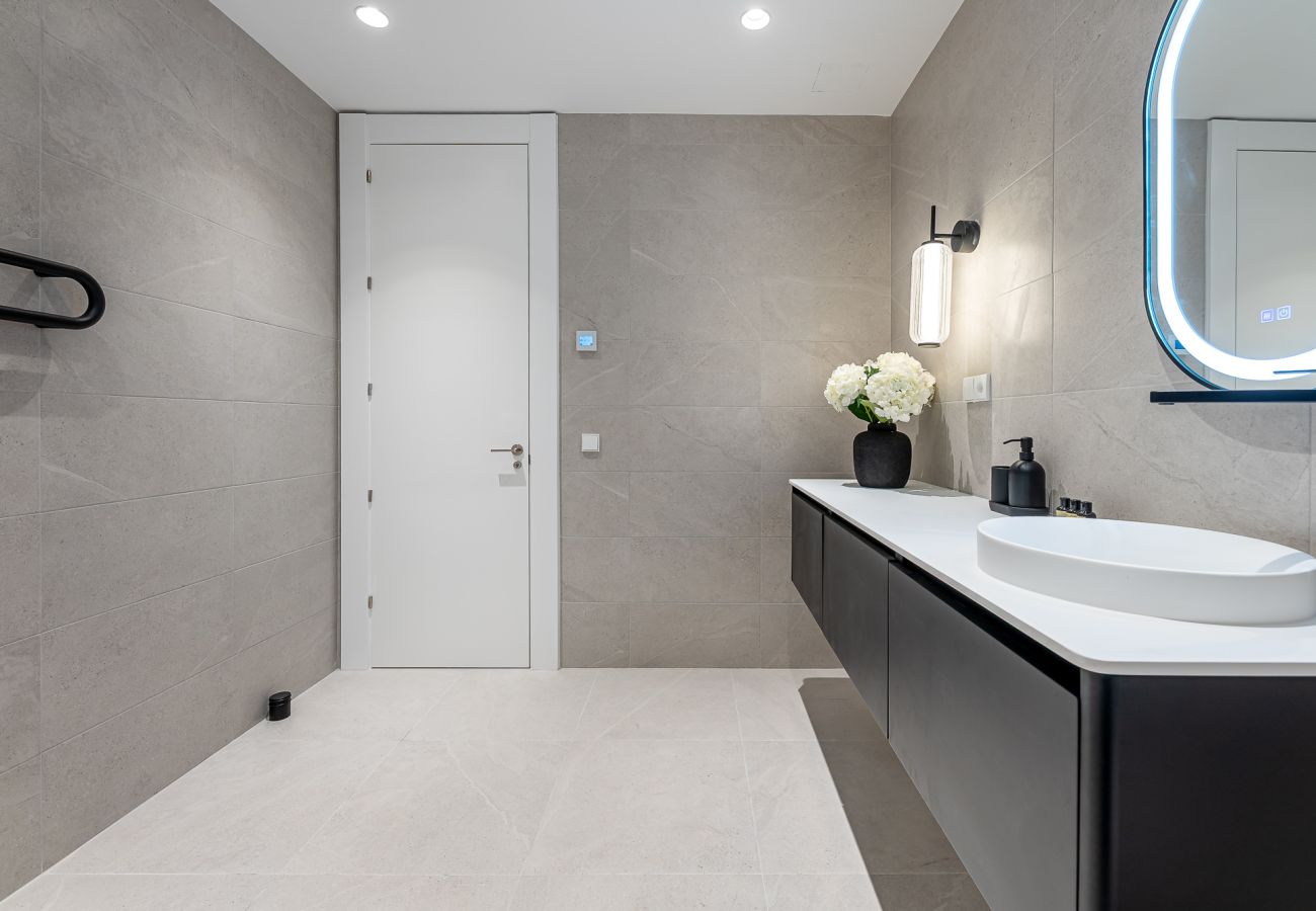 Villa in Benalmádena - Luxury and modern villa in Puerto Marina 