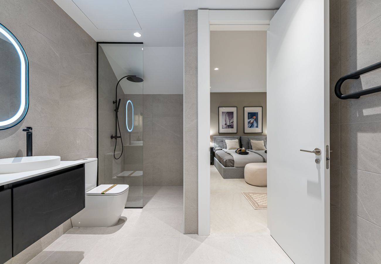 Villa in Benalmádena - Luxury and modern villa in Puerto Marina 