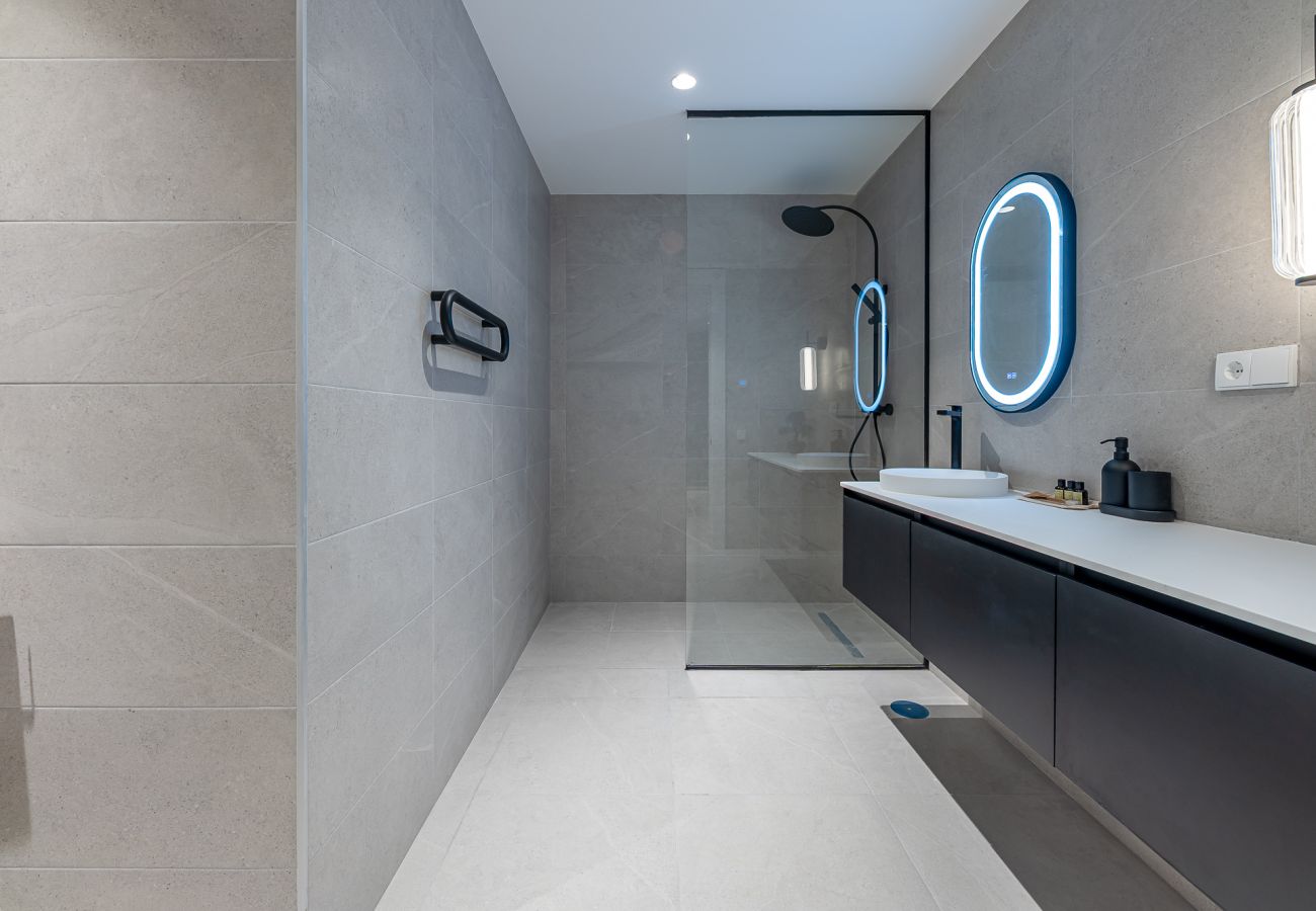 Villa in Benalmádena - Luxury and modern villa in Puerto Marina 