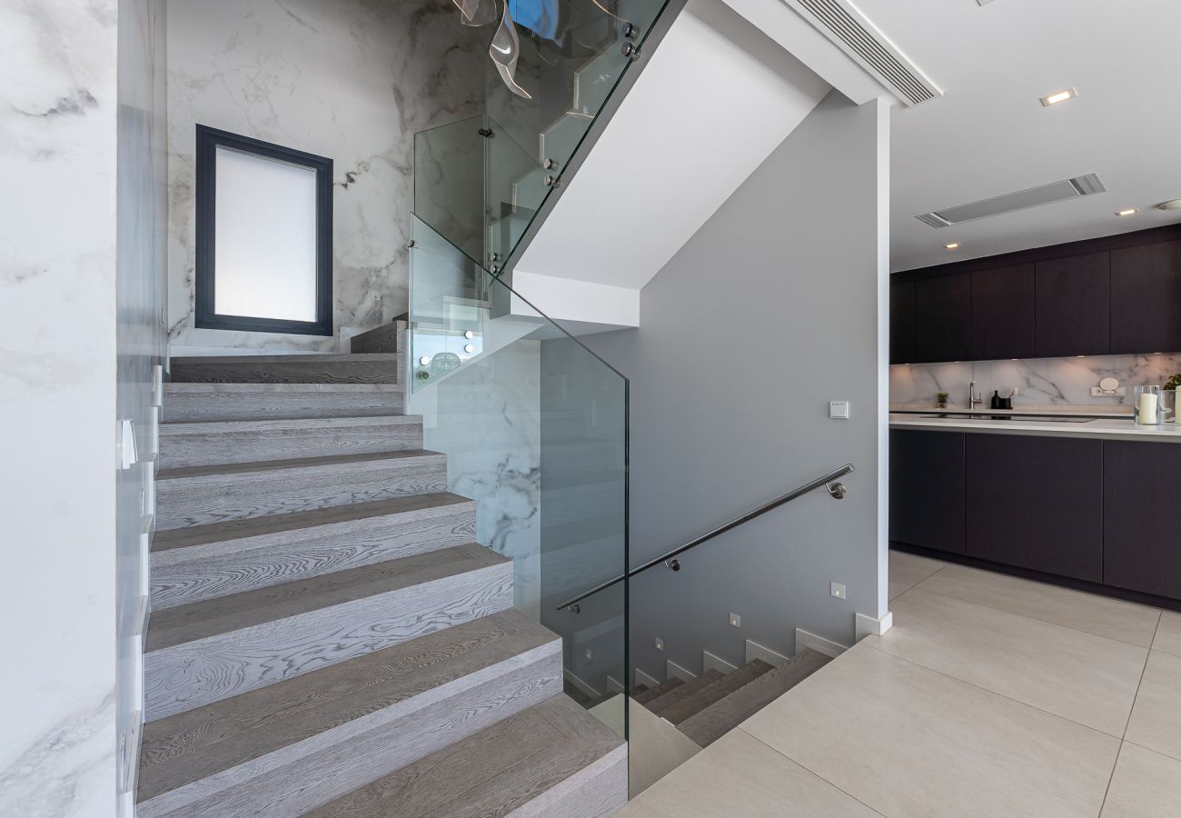 Villa in Benalmádena - Luxury and modern villa in Puerto Marina 