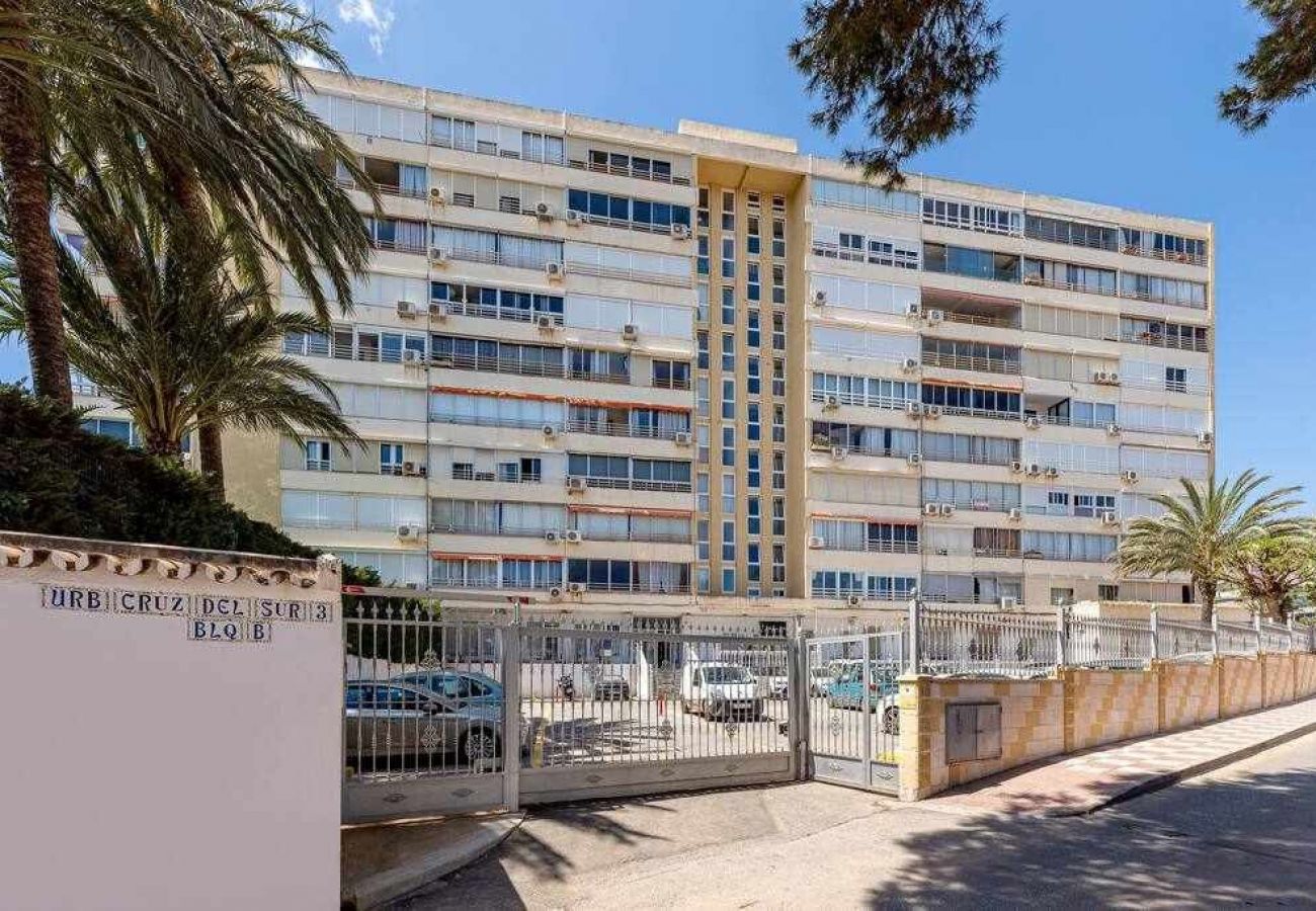 Apartment in Benalmádena - Espectacular piso con vista al mar y al puerto. 