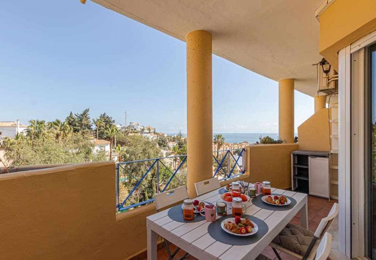 Apartment in Fuengirola - Apartment for 5 in Torreblanca with views 