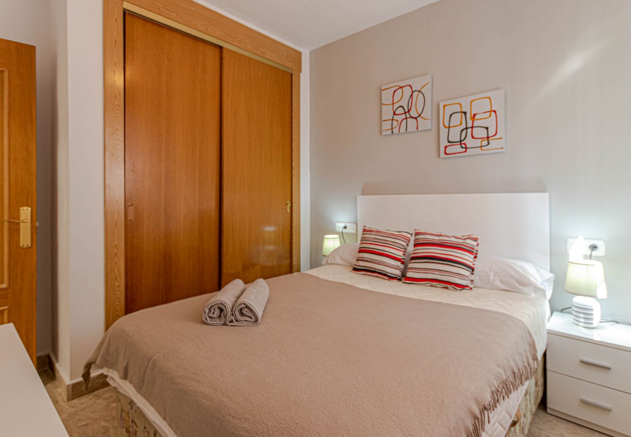 Apartment in Torremolinos - Duplex for 7 Carihuela 1 min beach + parking 