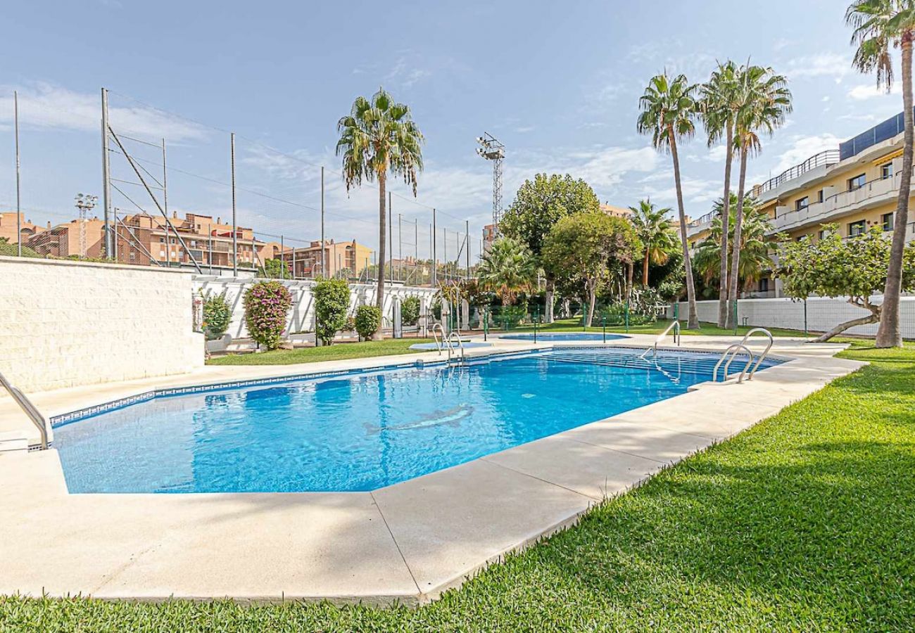 Apartment in Benalmádena - Spacious apartment for 4 in the center of Arroyo de la Miel