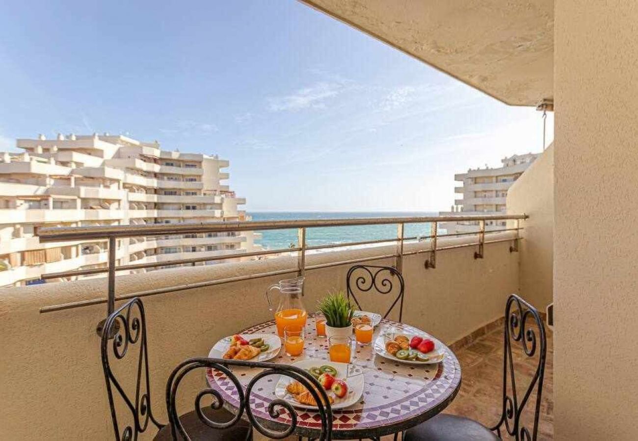 Apartment in Benalmádena - Flat in Benalbeach with sea view and swimming pool 