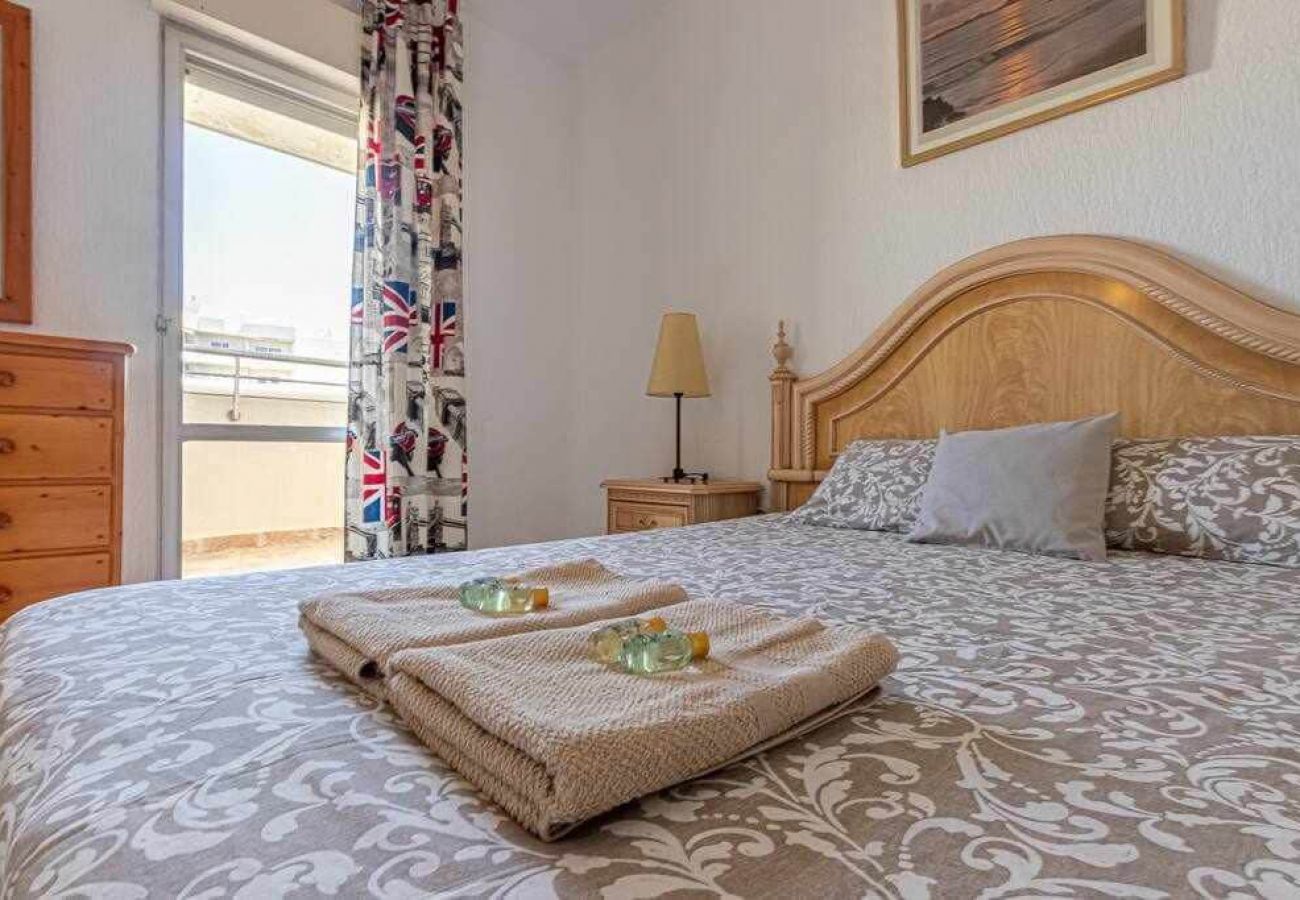 Apartment in Benalmádena - Flat in Benalbeach with sea view and swimming pool 
