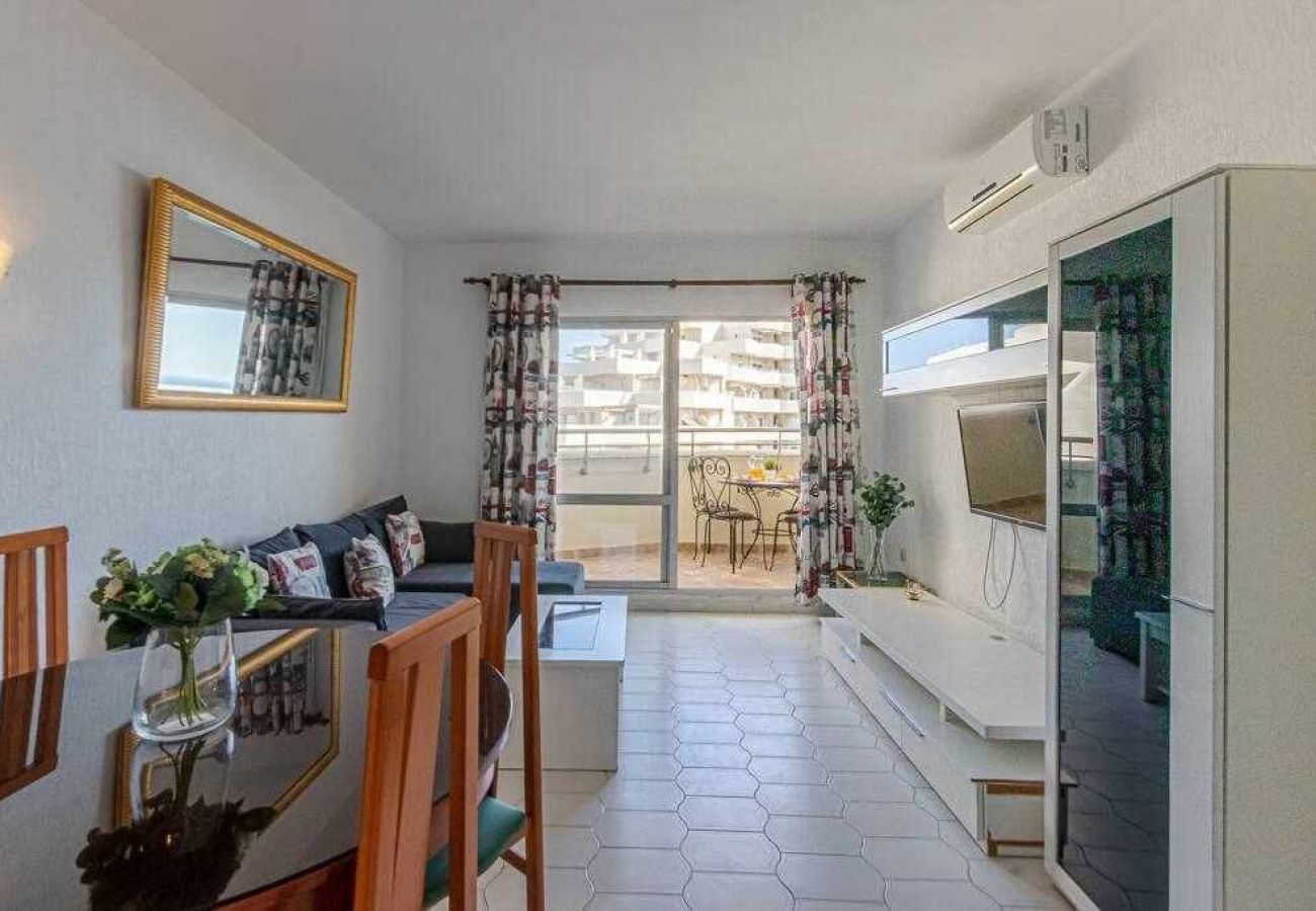 Apartment in Benalmádena - Flat in Benalbeach with sea view and swimming pool 