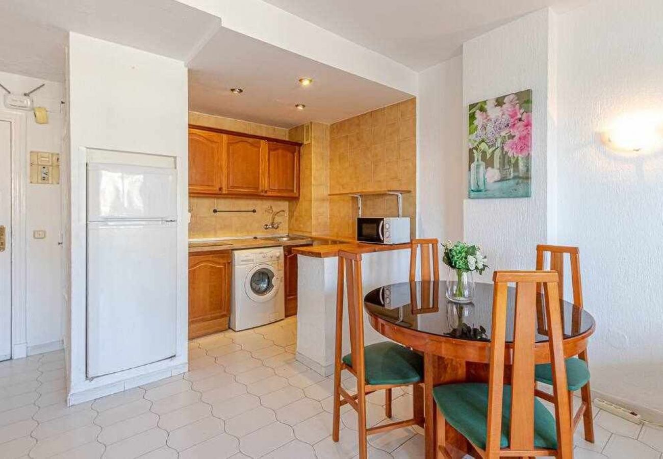 Apartment in Benalmádena - Flat in Benalbeach with sea view and swimming pool 
