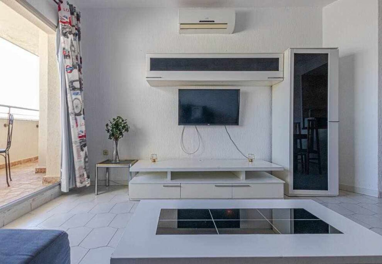 Apartment in Benalmádena - Flat in Benalbeach with sea view and swimming pool 