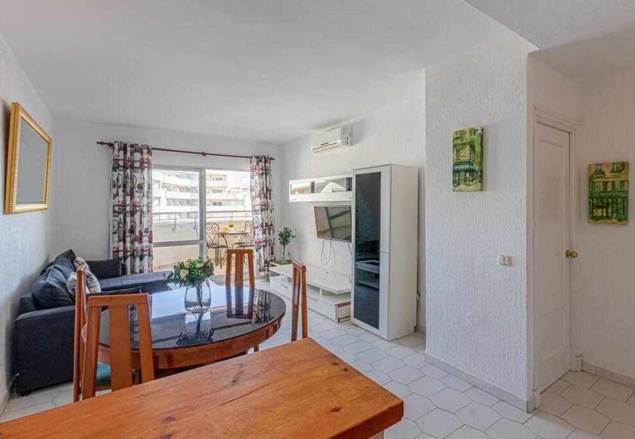 Apartment in Benalmádena - Flat in Benalbeach with sea view and swimming pool 