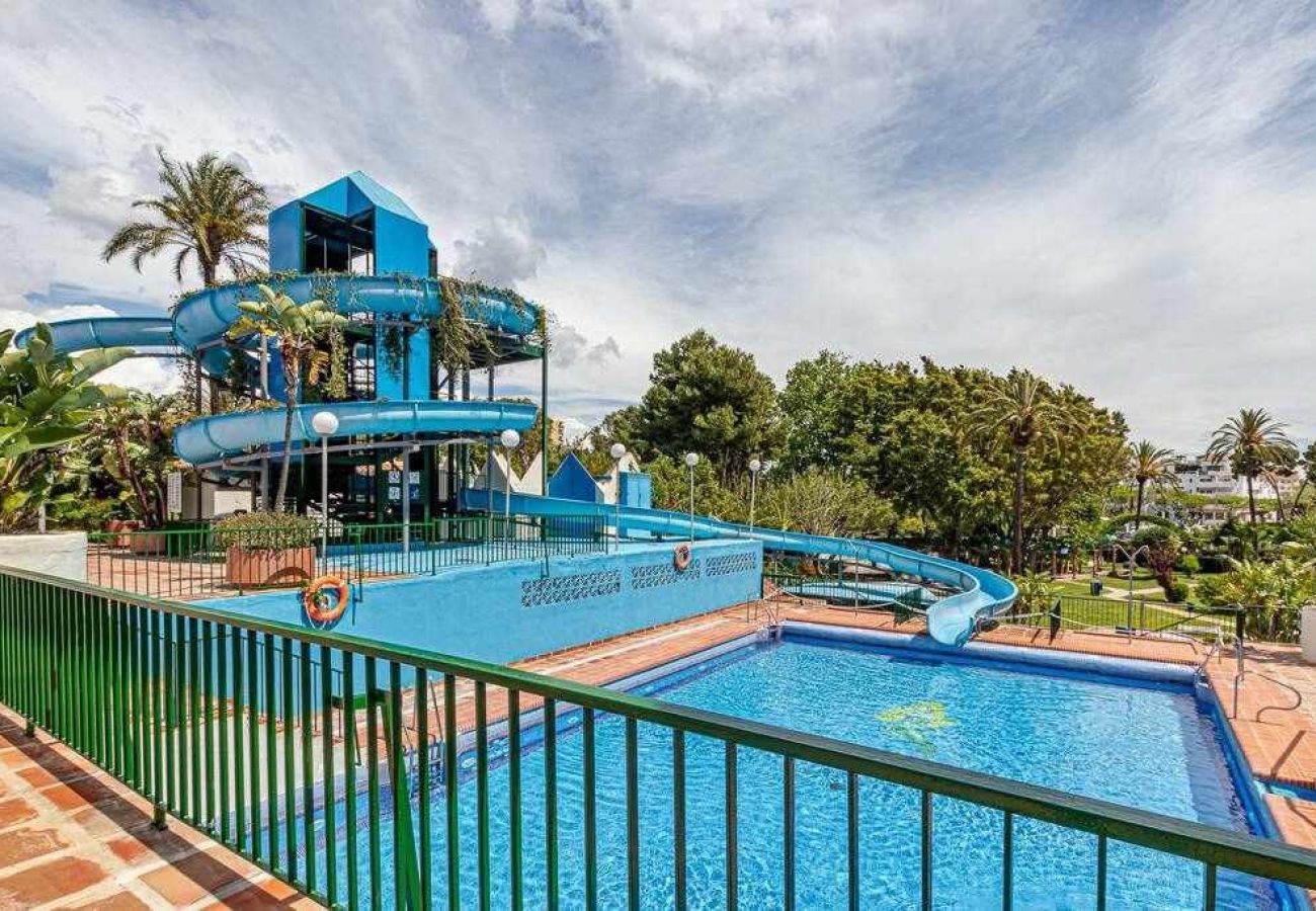 Apartment in Benalmádena - Flat in Benalbeach with sea view and swimming pool 