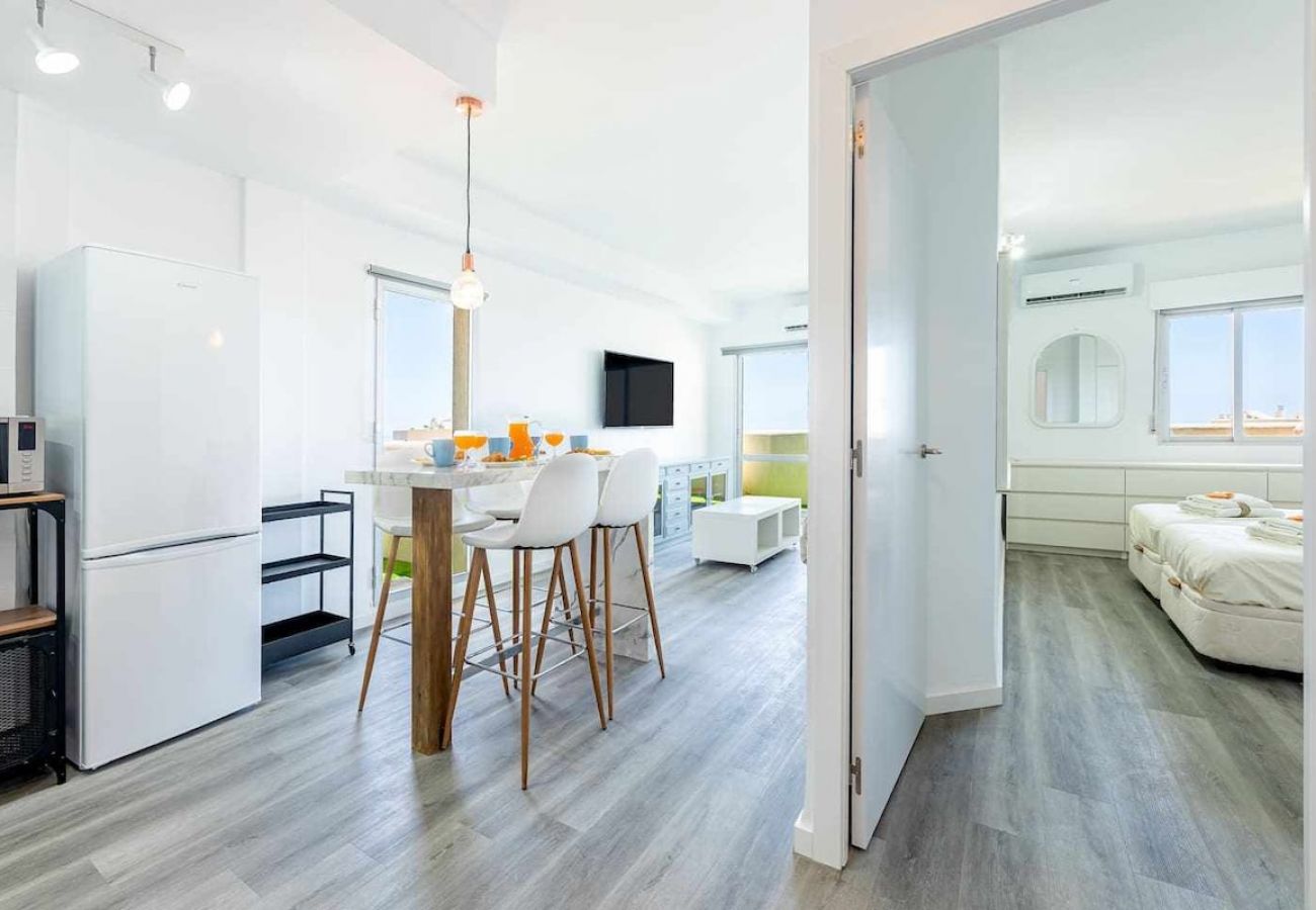 Apartment in Benalmádena - Penthouse with sea views in Benalbeach