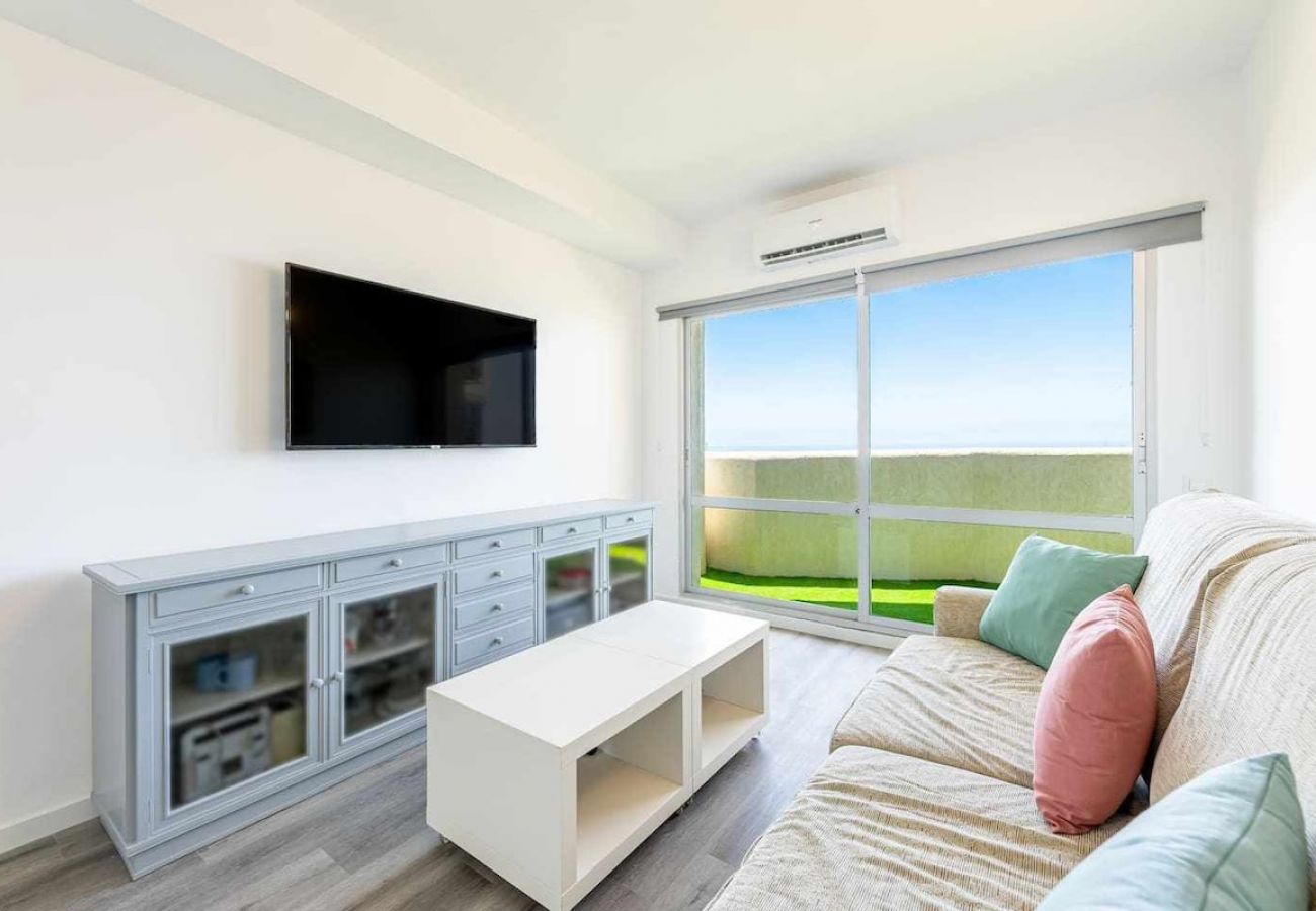 Apartment in Benalmádena - Penthouse with sea views in Benalbeach
