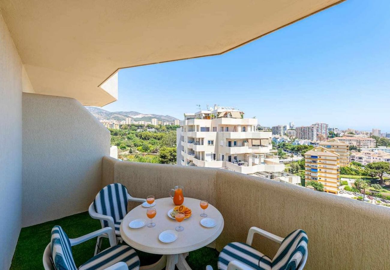 Apartment in Benalmádena - Penthouse with sea views in Benalbeach