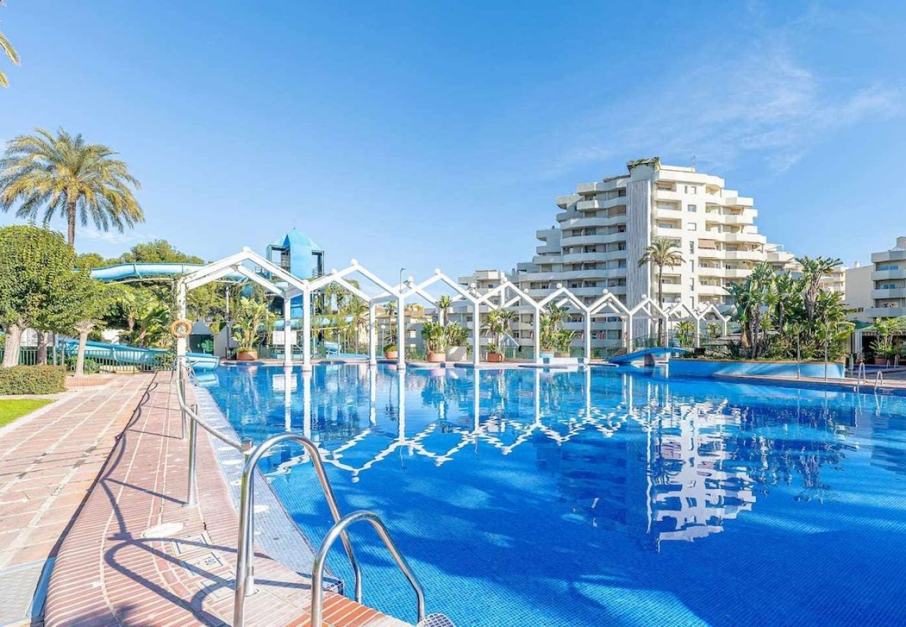 Apartment in Benalmádena - Penthouse with sea views in Benalbeach