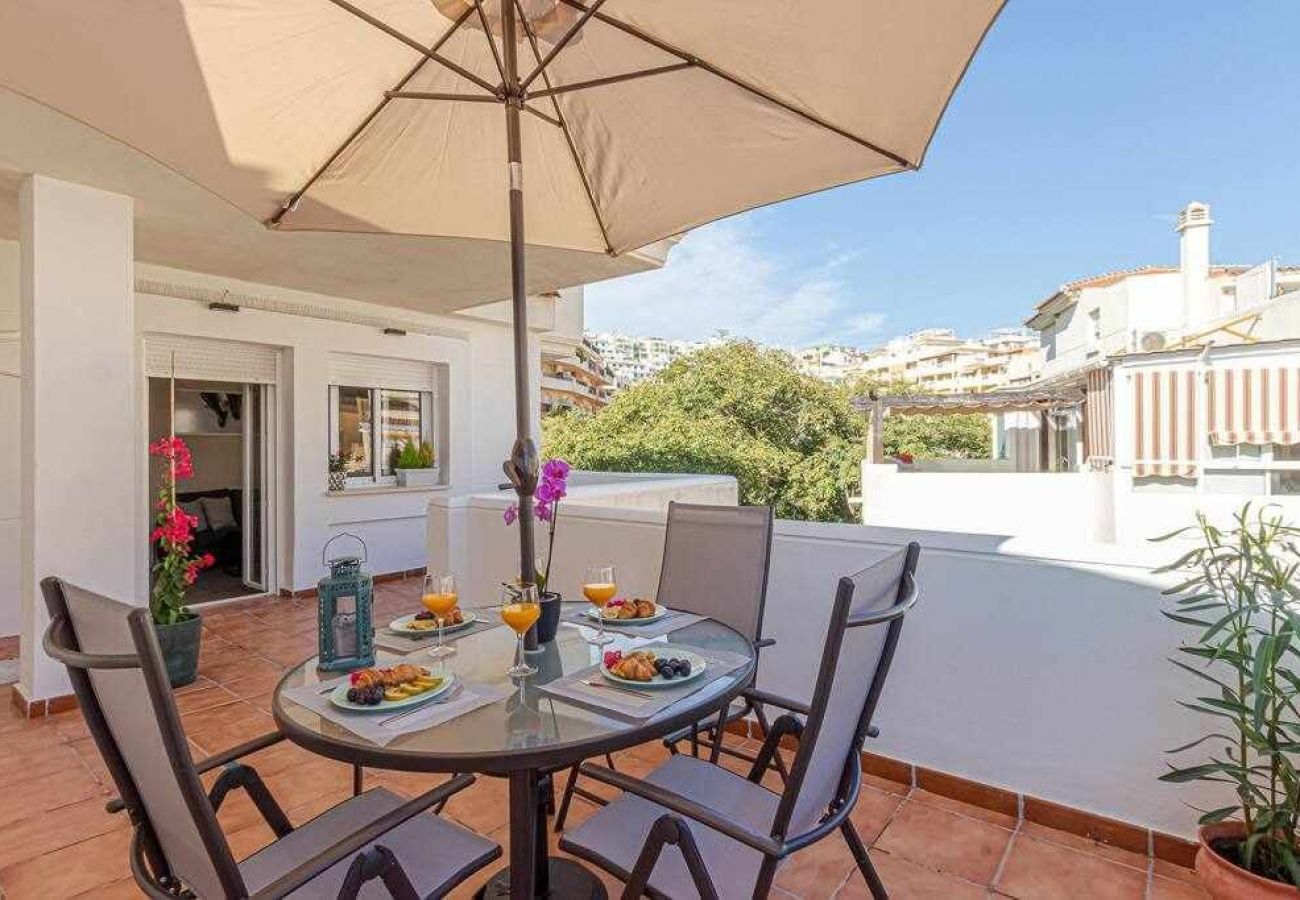 Apartment in Benalmádena - Luxurious apartment in Torrequebrada for 5