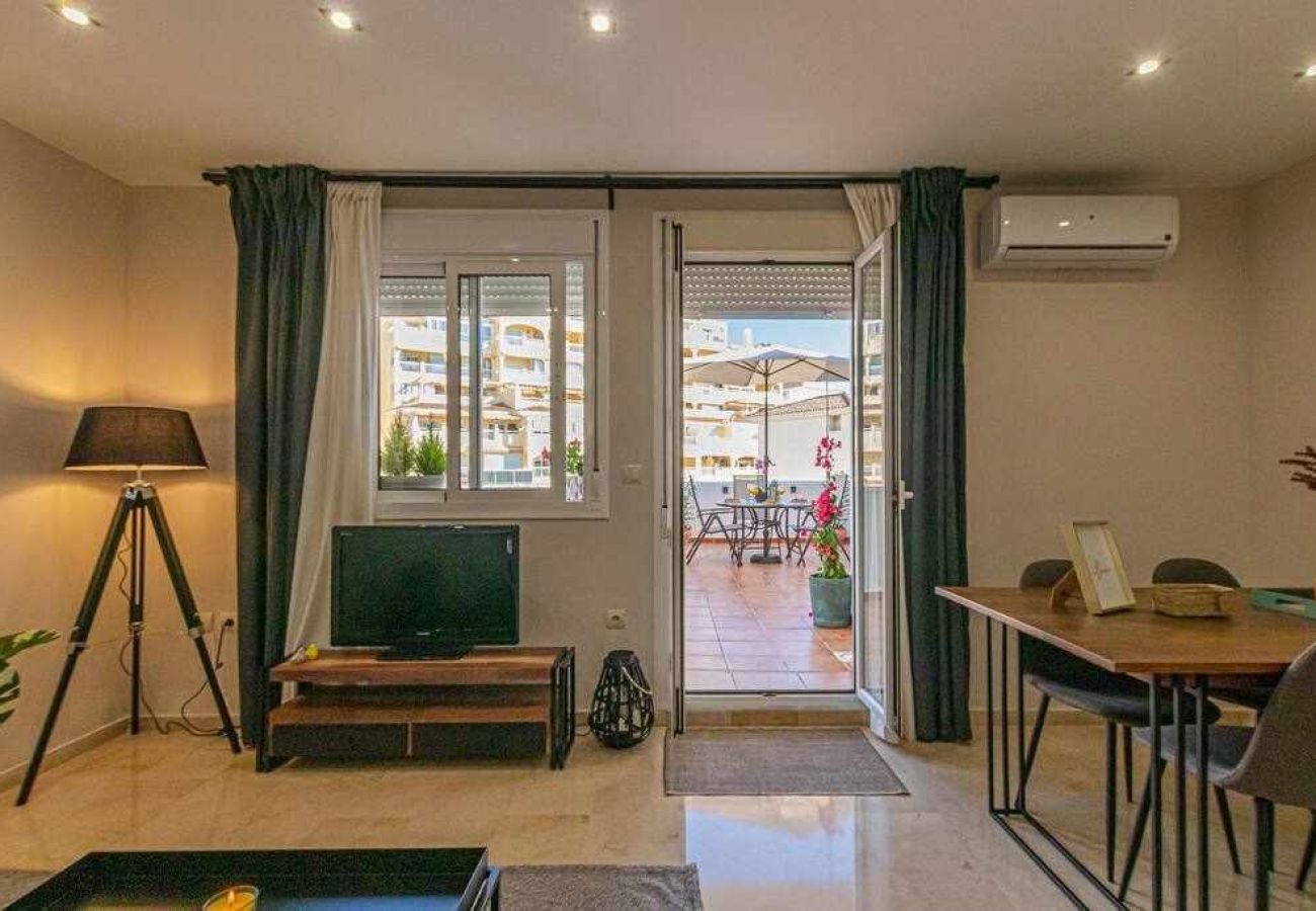 Apartment in Benalmádena - Luxurious apartment in Torrequebrada for 5