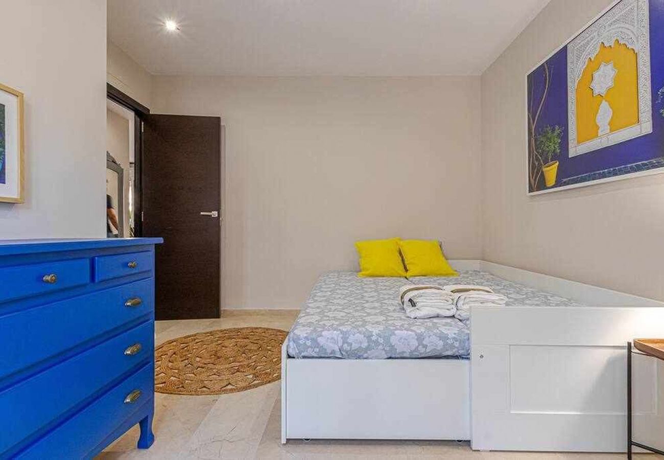 Apartment in Benalmádena - Luxurious apartment in Torrequebrada for 5
