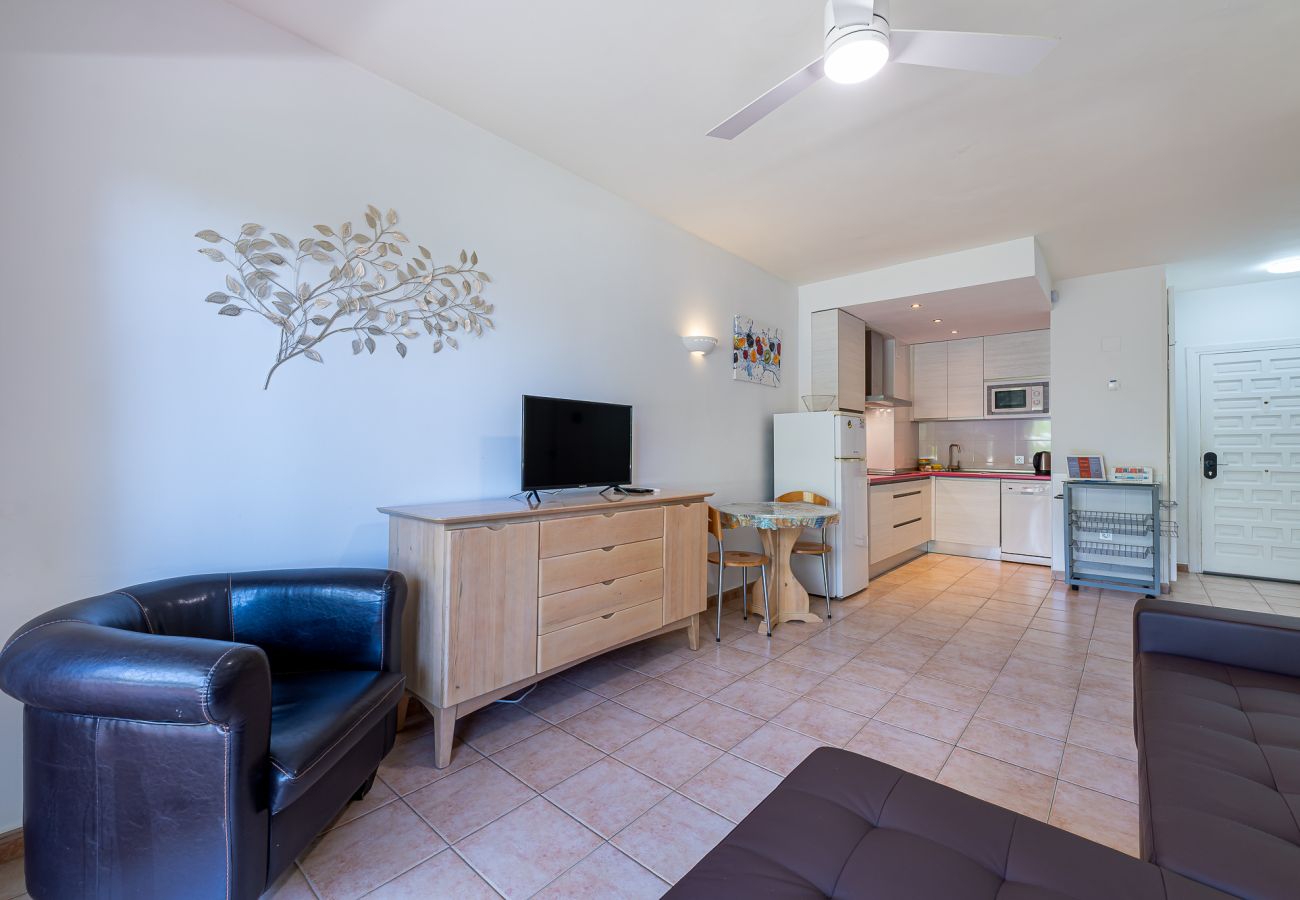 Apartment in Benalmádena - Spacious apartment for 4 people in Benalbeach. 