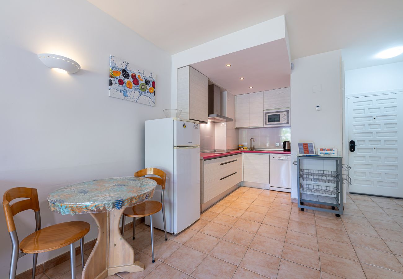 Apartment in Benalmádena - Spacious apartment for 4 people in Benalbeach. 
