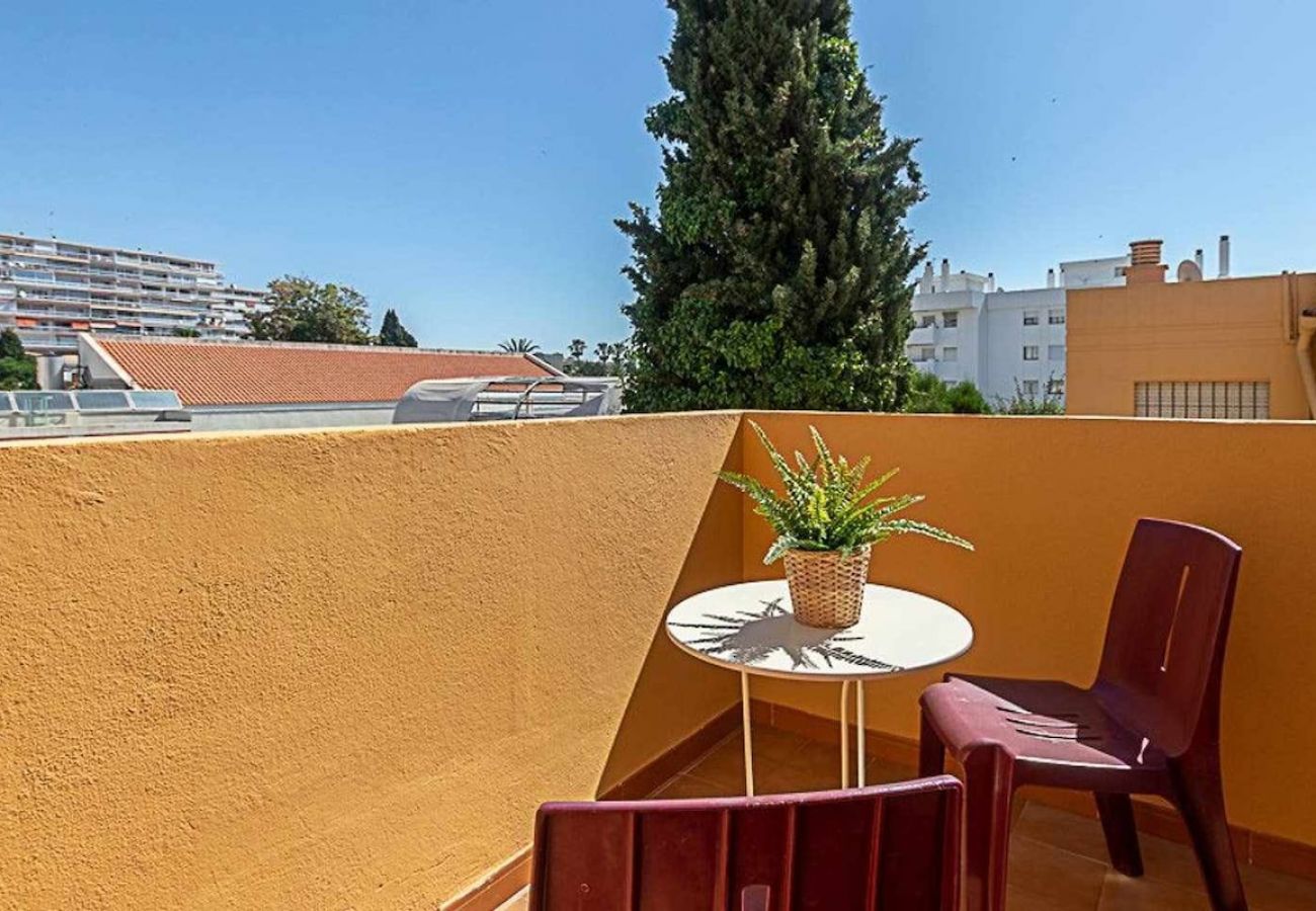 Townhouse in Torremolinos - Townhouse for 6 in la carihuela. 2 min from the beach