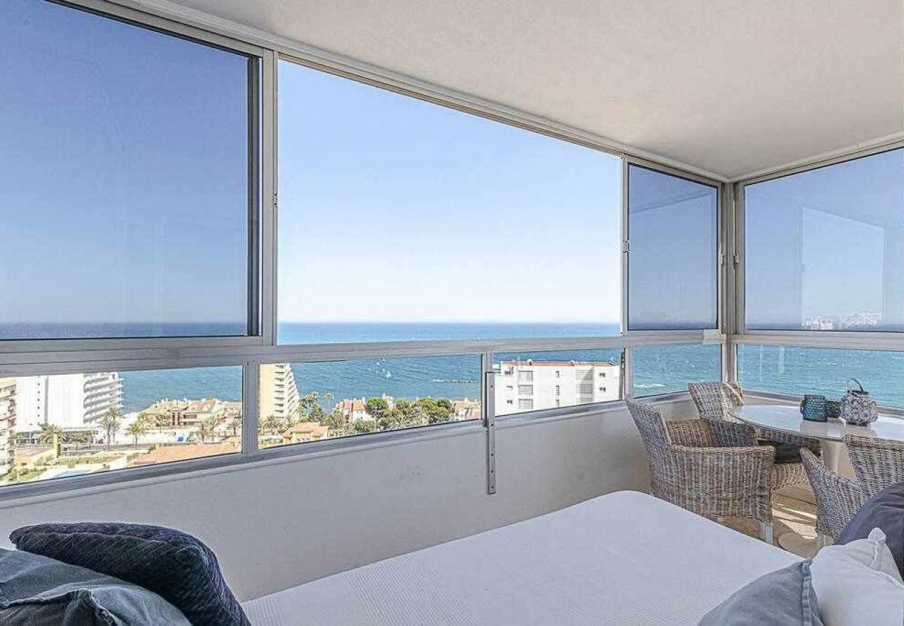 Apartment in Benalmádena - Appartment with sea views + parking