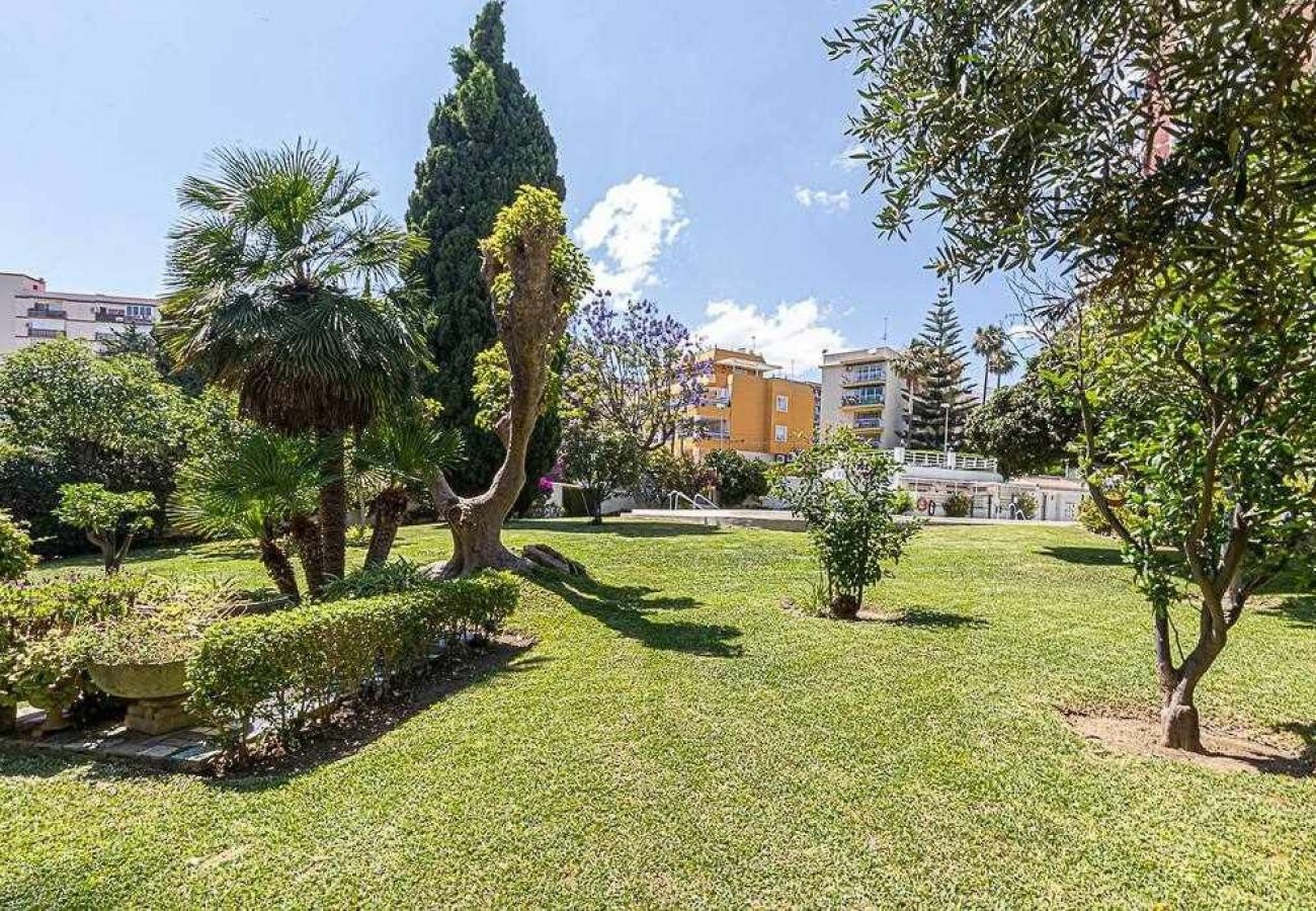 Apartment in Benalmádena - Appartment with sea views + parking